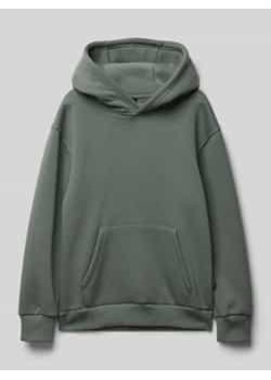 Bluza z kapturem i detalem z logo model ‘ORLA’ ze sklepu Peek&Cloppenburg  w kategorii Bluzy chłopięce - zdjęcie 177818799